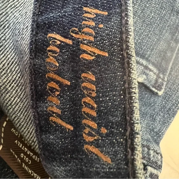 7 For All Mankind Bootcut Jeans Size 30 Medium Wash High Rise Denim - Picture 4 of 7